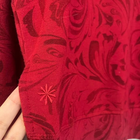 Athleta Textured V-Neck Long Sleeve Top in Deep Red Fits like Small - Picture 8 of 10